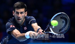 Djokovic giành vé đầu tiên vào Bán kết ATP Finals