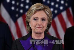Bà Clinton kêu gọi người dân Mỹ khép lại chia rẽ