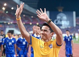 HLV Kiatisak đặt mục tiêu cao cho tuyển Thái Lan  