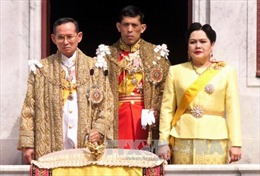Hoàng hậu Thái Lan nhập viện vì nhiễm trùng phổi 