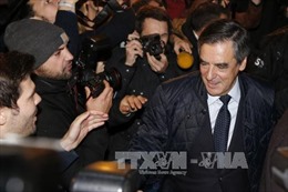 Ứng cử viên chủ trương cải cách triệt để gây bất ngờ bầu cử Pháp