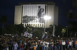 Hàng trăm nghìn người tuần hành tại Cuba tưởng nhớ lãnh tụ Fidel Castro
