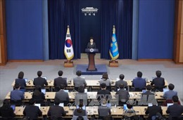 Nhà Xanh thúc Quốc hội Hàn Quốc sớm bàn việc Tổng thống từ chức