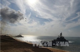 Tàu chiến Nga tới Crimea đối phó Ukraine tập trận tên lửa 