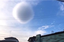 Đám mây hình quả bóng khổng lồ bí ẩn xuất hiện ở Nhật Bản
