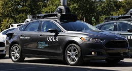 Xe tự hành của Uber vi phạm luật giao thông?