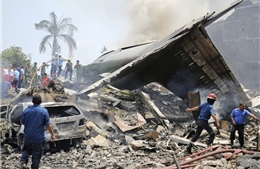 Rơi máy bay quân sự Indonesia, 13 người thiệt mạng