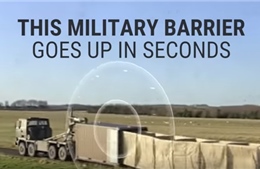 Dựng hàng rào quân sự 400m trong chưa đầy 1 phút