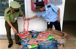 Quảng Ninh liên tiếp bắt giữ thực phẩm không rõ nguồn gốc 