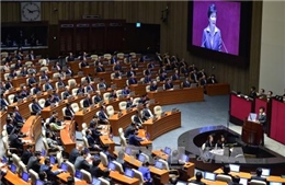 Nhiều nghị sĩ đảng cầm quyền Hàn Quốc dọa rời đảng