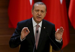 Ông Erdogan dọa tung bằng chứng Mỹ chống lưng IS