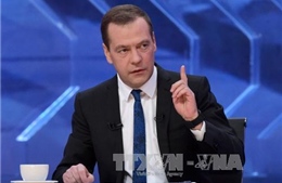 Thủ tướng Medvedev chỉ trích hành động chống Nga của Mỹ 