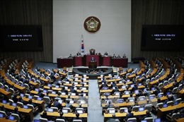 Hàn Quốc quyết "cứng rắn", cô lập Triều Tiên hơn trong 2017