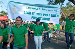 Bảo hiểm Phú Hưng tham gia đi bộ từ thiện Lawrence S. Ting