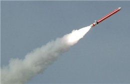 Pakistan phóng tên lửa có khả năng mang đầu đạn hạt nhân từ tàu ngầm