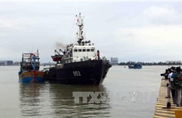Ngư dân Phú Yên cứu 2 ngư dân Philippines bị nạn trên biển