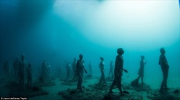 Nín thở xem bảo tàng dưới nước đầu tiên của châu Âu