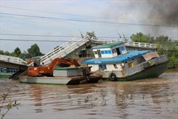 Vụ sập cầu tại Cà Mau: Sà lan gây tai nạn chở quá tải trọng