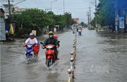 Vùng áp thấp gây mưa lớn từ Quảng Ngãi đến Bình Thuận, Nam Bộ