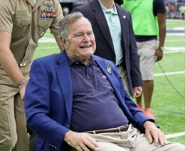 Cựu Tổng thống George W. Bush nhập viện vì khó thở