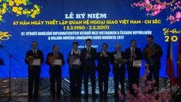 Kỷ niệm 67 năm quan hệ Việt-Séc và đón Tết Đinh Dậu tại Praha