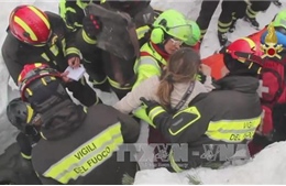 Giải cứu 3 trẻ em bị tuyết vùi lấp hơn 40 tiếng