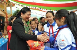 Đồng chí Tòng Thị Phóng thăm và chúc Tết tại Sơn La