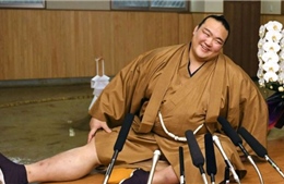 Nhật Bản có nhà vô địch sumo đầu tiên sau gần 2 thập kỷ
