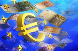 ECB thận trọng cân nhắc ngừng các gói kích thích hỗ trợ Eurozone