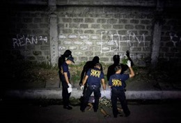 Tổng thống Philippines rút cảnh sát khỏi chiến dịch chống ma túy