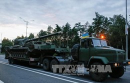 Bộ Quốc phòng Ukraine thừa nhận đang tấn công ở Donbass