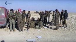 Mỹ cung cấp xe bọc thép cho phe đối lập Syria đánh IS
