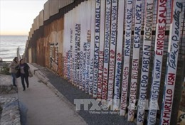 Bức tường biên giới Mỹ - Mexico sẽ hoàn thành trong 2 năm 