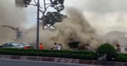 TP. Hồ Chí Minh: Cháy lớn thiêu rụi 8 xe máy, 5 người mắc kẹt được cứu thoát