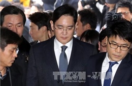 Phó Chủ tịch bị bắt, Samsung ngừng tái cơ cấu