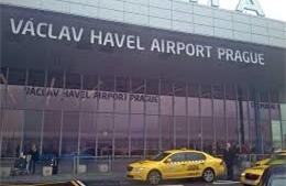 Séc sơ tán sân bay quốc tế vì bị đe dọa đánh bom 