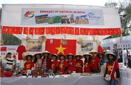 Phở, nem rán Việt Nam hút khách tại hội chợ từ thiện Ấn Độ