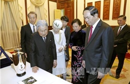 Nhà Vua, Hoàng hậu Nhật Bản ấn tượng với tà áo dài của Phu nhân Chủ tịch nước