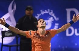 Roger Federer bị &#39;đá văng&#39;khỏi Dubai bởi tay vợt hạng 116 thế giới