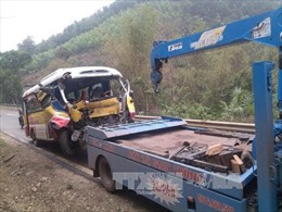 Xe buýt đấu đầu xe tải tại Thái Nguyên: 1 người chết, 6 người bị thương