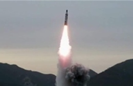 Triều Tiên bắn liên tiếp 4 tên lửa sang EEZ Nhật Bản