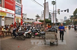 Lập lại trật tự vỉa hè ở Hà Nội: Tránh &#39;con ghẻ, con cưng&#39;
