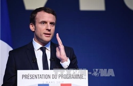 Ứng cử viên tổng thống Pháp Macron nhận thêm sự ủng hộ 