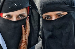 Vùng Liguria của Italy có kế hoạch cấm phụ nữ Hồi giáo mang mạng che mặt