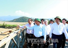 Thủ tướng thăm bà con xã Khuê Ngọc Điền, huyện Krông Bông, Đắk Lắk 