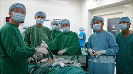 Cần Thơ lần đầu tiên phẫu thuật nội soi cắt u gan thành công