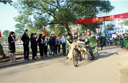 Độc đáo thi xe đạp thồ tại Lễ hội Hoa Ban Điện Biên năm 2017