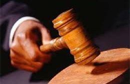 Giám đốc, quyền giám đốc cùng lĩnh án tù 