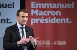 Công tố Paris mở cuộc điều tra liên quan ứng cử viên tổng thống Pháp