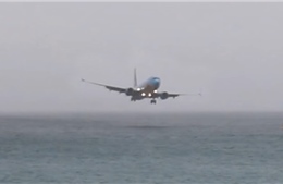 Boeing 737 chở gần 200 hành khách suýt hạ cánh nhầm xuống biển